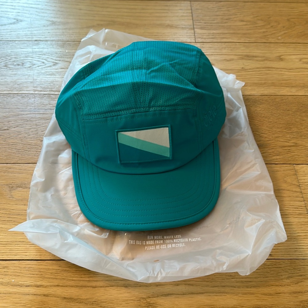 Tracksmith Ciele Berlin Marathon cap
